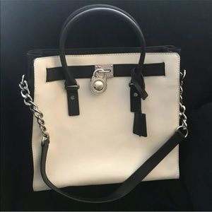 Michael Kors Hamilton bag. MINT CONDITION!